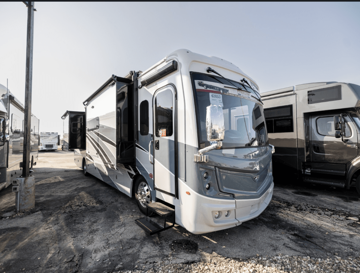McKee RV Continues to Serve Midwest Customers as Authorized Thor Motor Coach Dealer with Comprehensive Sales and Service