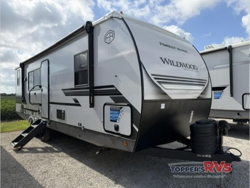 Topper's RVs Expands Heritage Glen Camper Inventory with New Lightweight Options