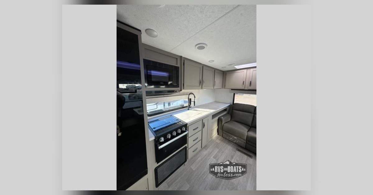 RVs And Boats For Less Celebrates 40 Years of Service to Idaho RV and Boat Buyers
