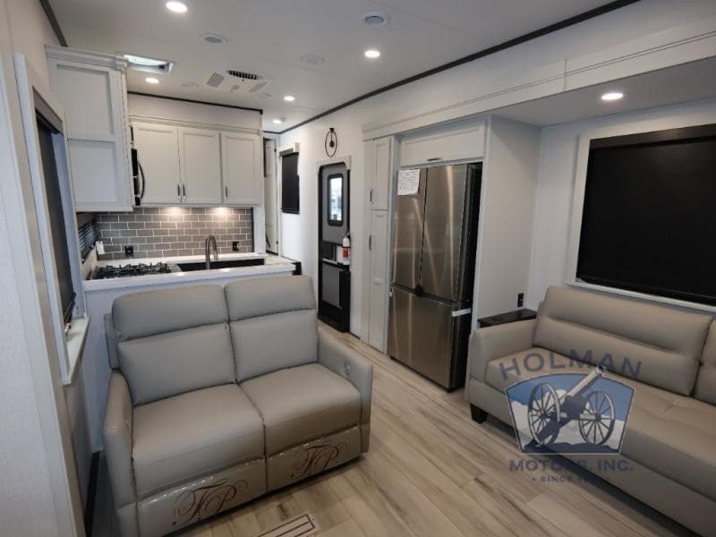 Holman RV Highlights Keystone Alpine and Cougar Inventory for Cincinnati RV Shoppers