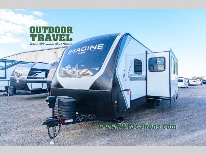 Outdoor Travel Expands Inventory with New Grand Design Imagine Trailers and Thor Motor Coach Omni XG32