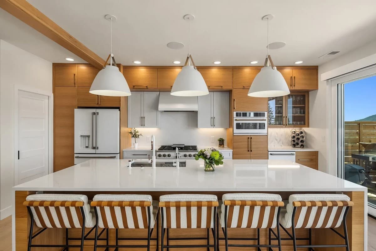 Sammamish Contractor Higgason Homes Covers Full Remodeling Scope, From Kitchen Cabinets to Structural Changes